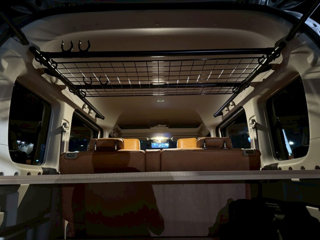 スズキエブリイワゴンDIY】トランク上部にイレクターパイプ＆100均 